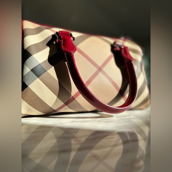 Burberry - Patent Nova Check Chester Bowling Bag Raspberry Sorbet - Picture 2 of 10
